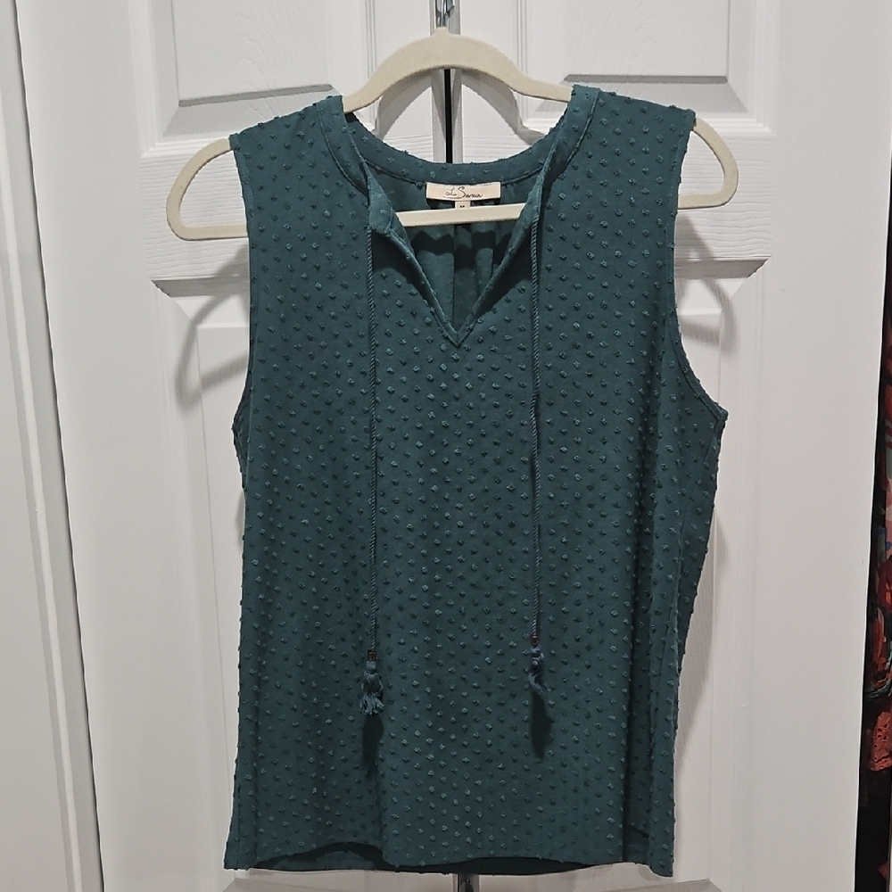 Les Serein Sleeveless Top